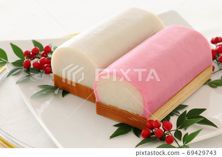 Red and white Kamaboko New Year dishes 69429743