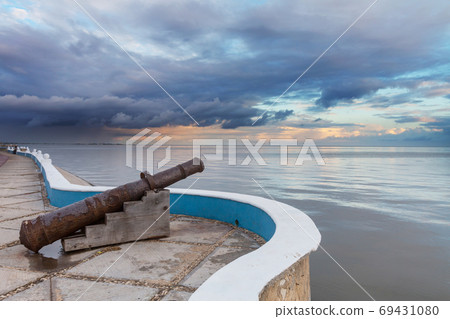 Old cannon in Mexico 69431080