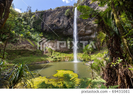 New Zealand waterfall 69431081
