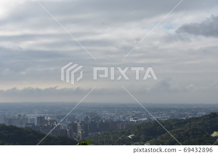 桃園風景羊稠山步道森林景色 69432896