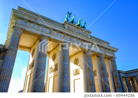 Berlin Brandenburg tor Gate, Berlin, Germany 69444286