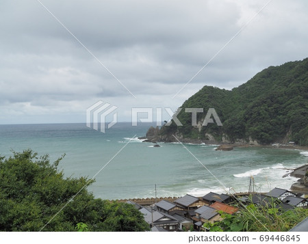 從空站看多雲的天氣，尤貝灣的尤貝鐵橋風光 69446845