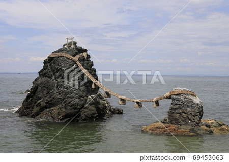 Ise Shima Meotoiwa ⑤ 69453063