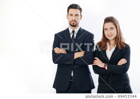 Young business team 69453344