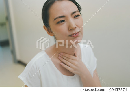 female, lady, woman 69457874