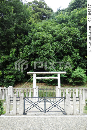 Hashihaka Kofun, Nara Prefecture 69464237