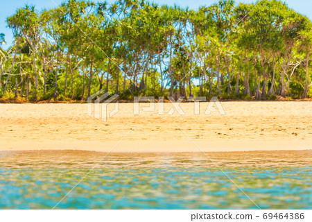 Island sand and blue sea Island sand and blue sea 69464386