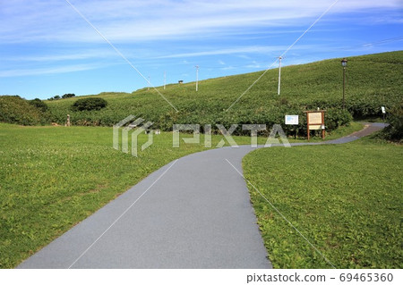 Charenka路(北海道關丹市)通往龜井角的道路 Charenka路(北海道關丹市)通往龜井角的道路 69465360