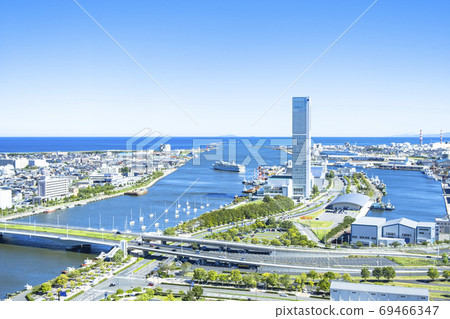 Niigata City Toki Messe and the surrounding cityscape (overhead view) 69466347