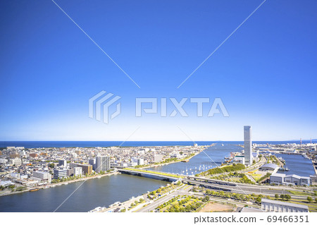新潟市土岐展覽館及周邊城市景觀(俯視圖) 新潟市土岐展覽館及周邊城市景觀(俯視圖) 69466351