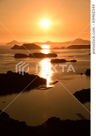 Evening scenery of Kujuku Island 69468349