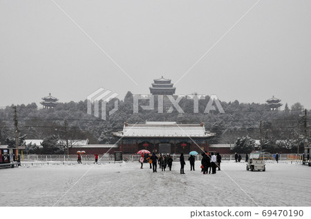 Snow Forbidden City Museum 69470190
