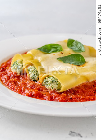 Spinach and Ricotta Cannelloni 69474381