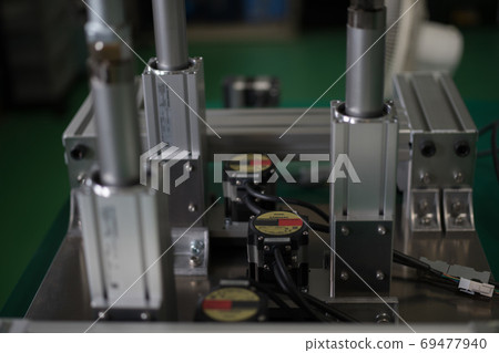 Assembly of electric cylinder Assembly of electric cylinder 69477940