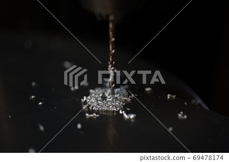 Drilling with drilling machine 69478174