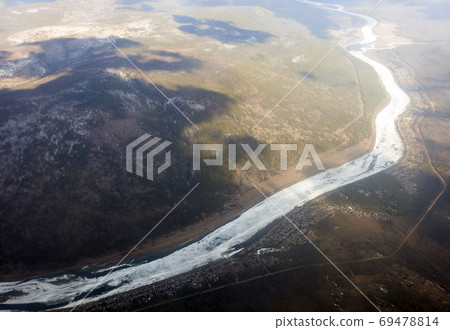 Lena River is above the confluence of the Kuta River Lena River is above the confluence of the Kuta River 69478814