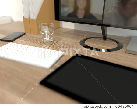 SOHO_Telework在一個辦公室_Hand 69480064