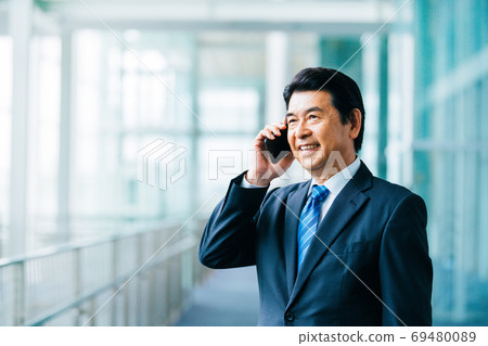 業務高級男性 69480089