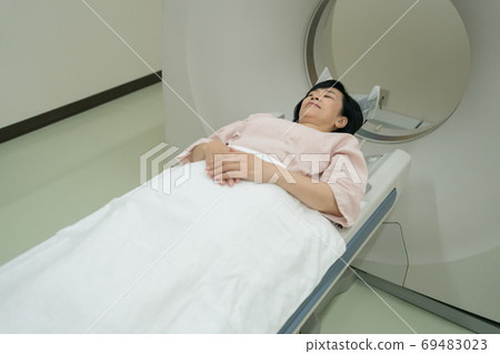 female, females, lady 69483023