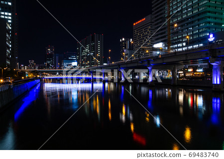 大江大橋夜景中之島花園大橋 照片素材 圖片 圖庫