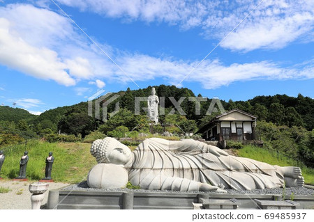 Tsubosakadera Tsubosakadera 69485937