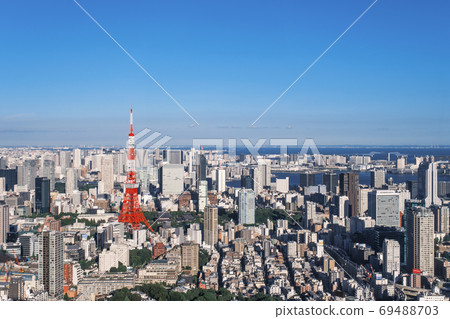 東京城市景觀摩天大樓和東京塔的形象 東京城市景觀摩天大樓和東京塔的形象 69488703