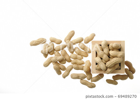 peanuts peanuts 69489270