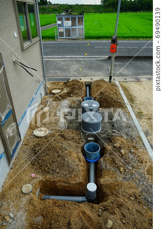 Septic tank drainage construction 69490139