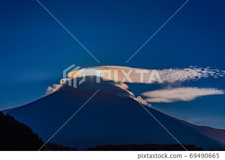(Shizuoka Prefecture) Mt. Fuji Ayakumo 69490665