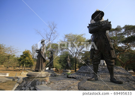 Former Burmese king statue In Mandalay city Former Burmese king statue In Mandalay city 69495633