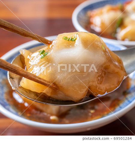 台灣 小吃 美食 肉圓 肉丸 一口肉圓 蝦仁肉圓 meatball bawan 台湾風ミートボール 69501284
