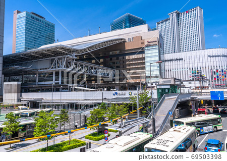 «Osaka Prefecture» Osaka station square · cityscape 69503398