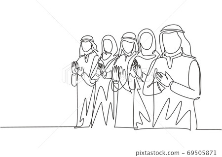One continuous line drawing of young male and female muslim business comunity clapping hands after presentation One continuous line drawing of young male and female muslim business comunity clapping hands after presentation 69505871