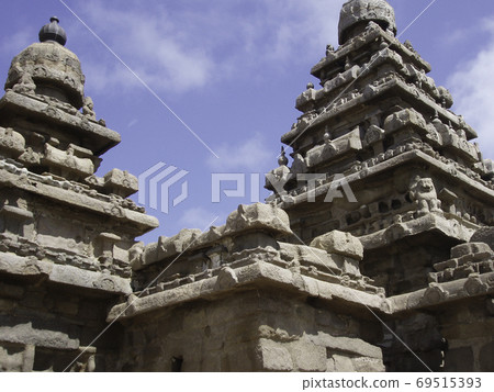 Shore Temple in Mahabalipuram, South India Shore Temple in Mahabalipuram, South India 69515393