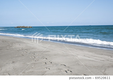 Sea, waves and sandy landscape Sea, waves and sandy landscape 69520611