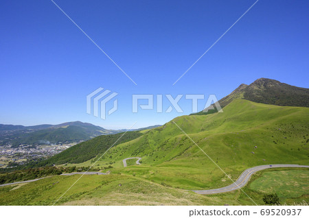 湯布岳和九州過馬路 湯布岳和九州過馬路 69520937