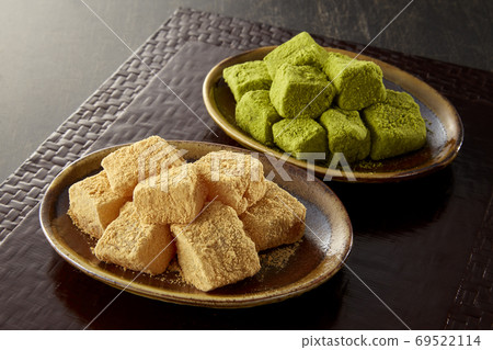 Warabimochi [kinako, matcha] 69522114