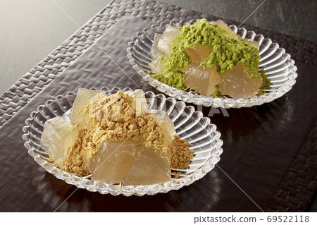 Warabimochi [kinako, matcha] 69522118