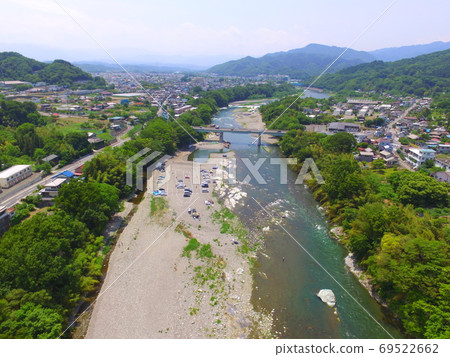 "Furusunobashi" I looked up from the sky ~ Aerial shooting with a drone (Nagami Town of Chichibu-cho, Saitama Prefecture, Shimono-cho Shinano Town) 69522662