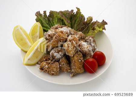 Fluffy and crispy swordfish fried in Tatsuta, healthy and delicious 69523689