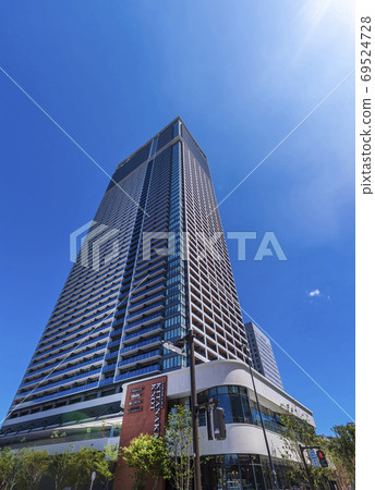 Kitanaka Brick & White Building 69524728