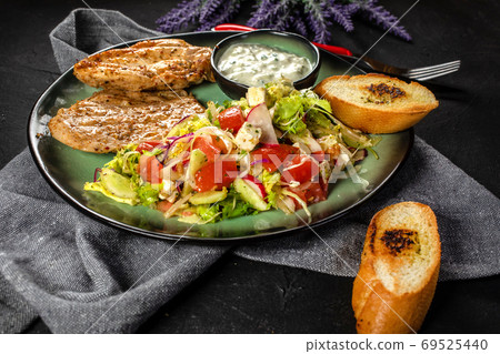 Healthy lunch menu. 69525440