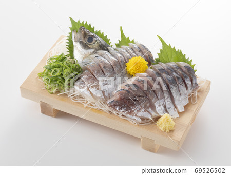 Aji sashimi 69526502