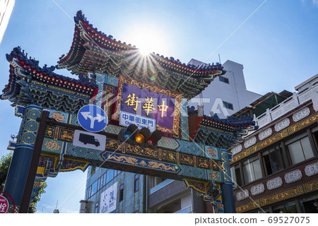 East Gate "Choyomon" in Yokohama Chinatown 69527075