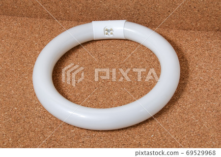 Fluorescent tube, fluorescent lamp, circular fluorescent lamp, electricity, glass tube, glass, round 69529968