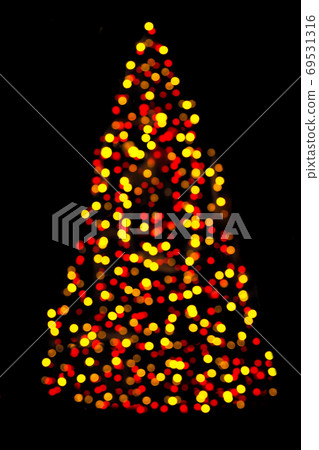 Blurred christmas tree lights isolated on black background 69531316