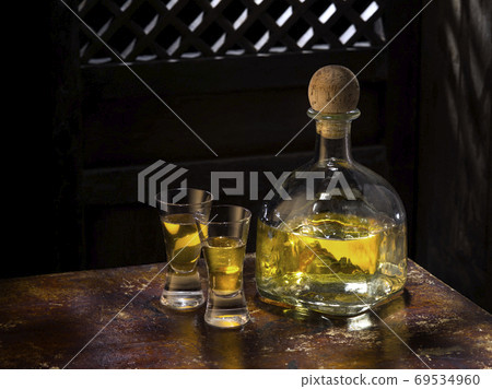 tequila tequila 69534960