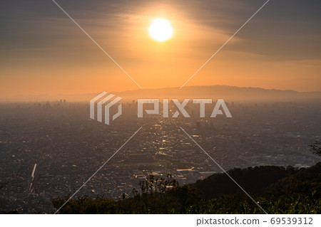 《Osaka Prefecture》 Evening view / panoramic view of central Osaka 69539312
