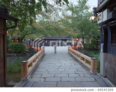 Tatsuhashi _ Gion Shirakawa 69545309