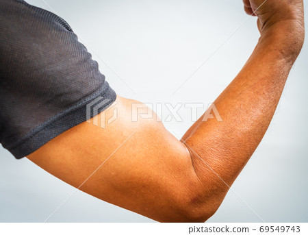 男性手臂肌肉訓練 男性手臂肌肉訓練 69549743